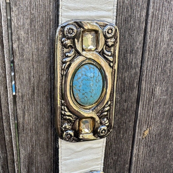 Vintage Apple ACC‎ NY Faux Turquoise Embellished White Leather Belt 1 1/2” - Picture 10 of 16